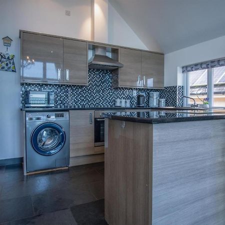Nautilus - 2 Bedroom Apartment - ペンディン エクステリア 写真